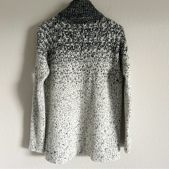 Athleta Cashmere Wool Blend Gradient Turtleneck Alpine Sweater Black White S - Picture 2 of 11